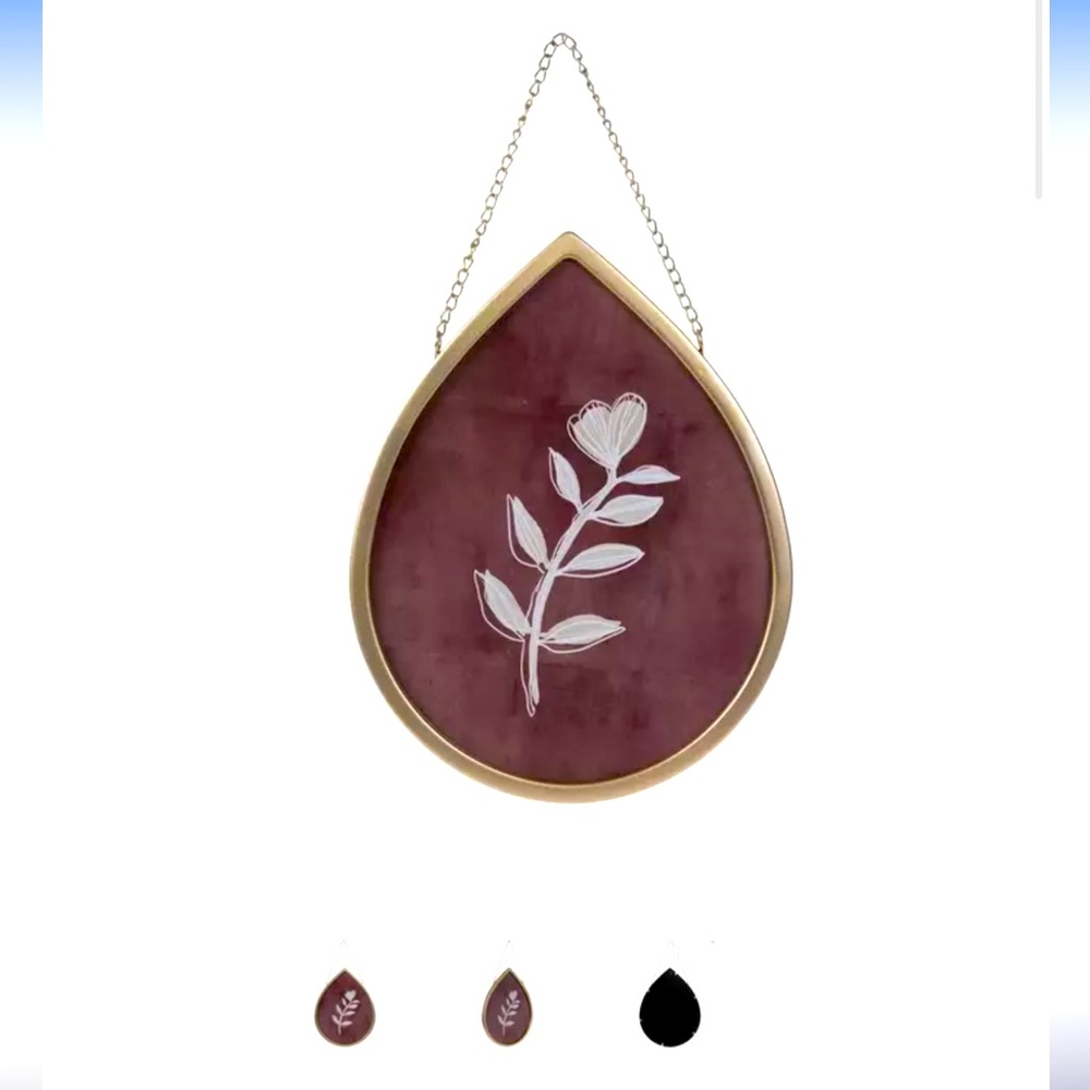 New with tags! Teardrop metal glass framed floral wall hanging